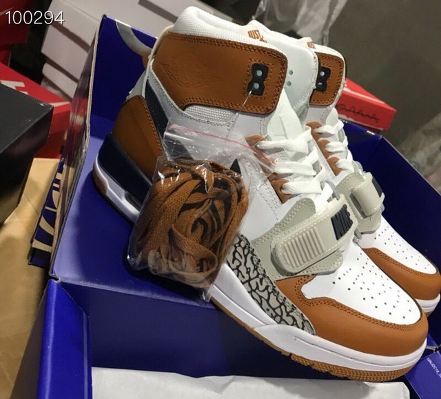 Jordan Legacy 312 04